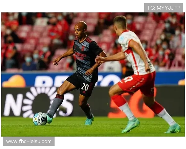 AC米兰1-0力克拉齐奥延续联赛12轮不败，莱奥破门囧叔补时染红