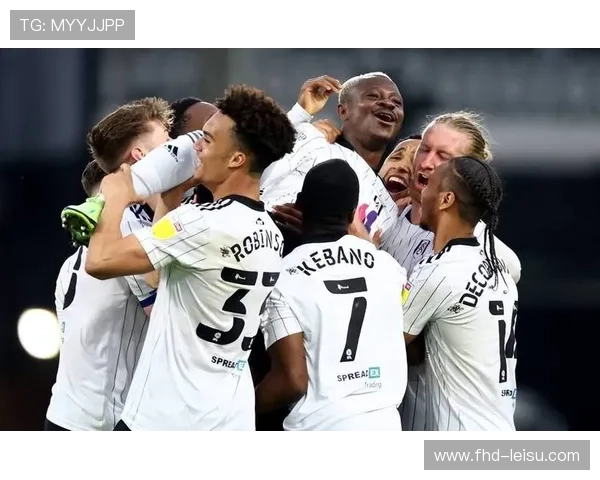 富勒姆补时任意球绝杀布莱顿，威尔逊弧线球直挂死角