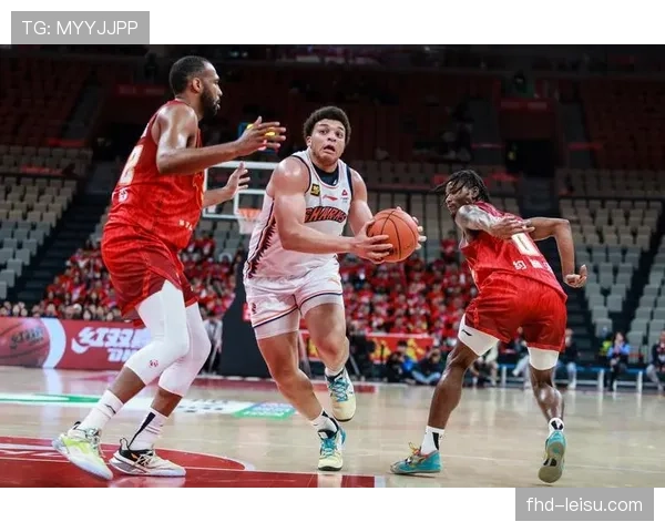 CBA股东大会通过决议，下赛季外援政策将恢复四节六人次